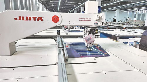 波司登哈爾濱工廠力爭(zhēng)年產(chǎn)30萬(wàn)件羽絨服